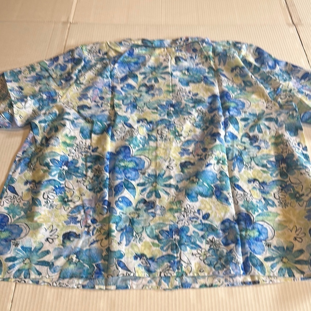 NWT Alfred Dunner Floral elbow fit Button-Up Shirt multi blues side slits collar - Picture 11 of 13